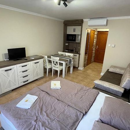 Dalma Apartment Gyula Extérieur photo