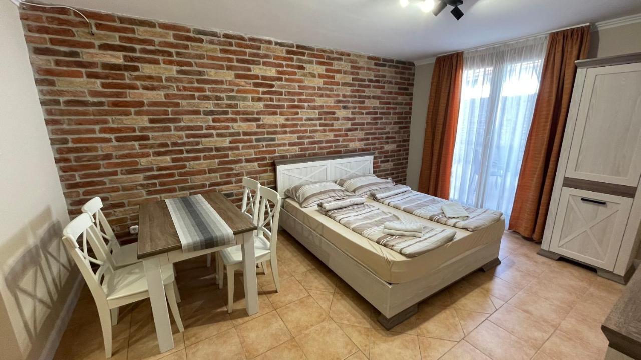 Dalma Apartment Gyula Extérieur photo