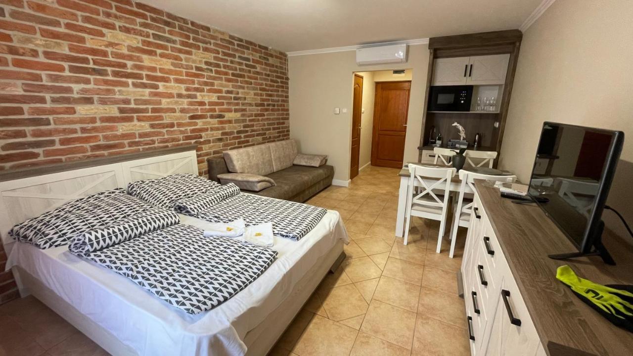 Dalma Apartment Gyula Extérieur photo